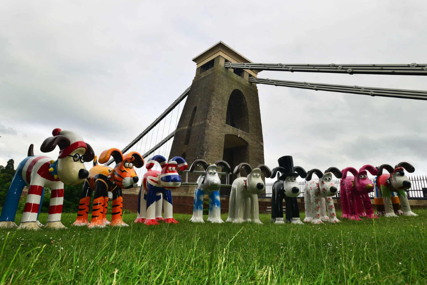 Gromit Unleashed - Gromit sculptures Infront of Clifton Suspension Bridge